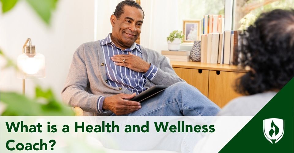 A health and wellness coach works with a patient