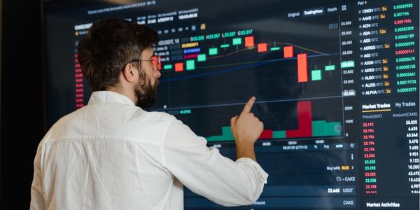how to become a data analyst