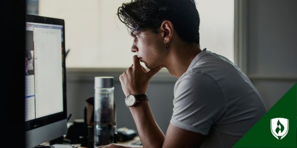 A potential computer science student looks up research about the industry